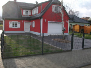 Anlage mit Karo Ornamenten